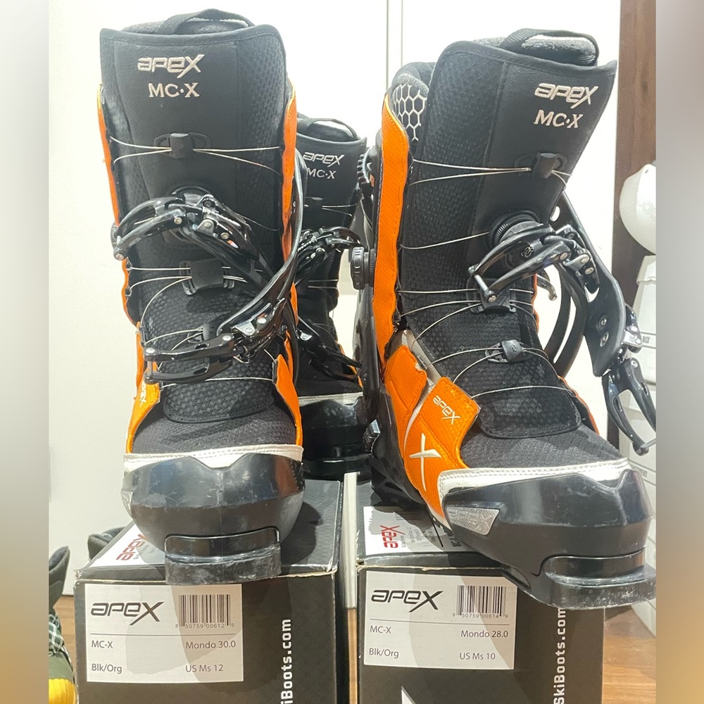 Apex Ski boots